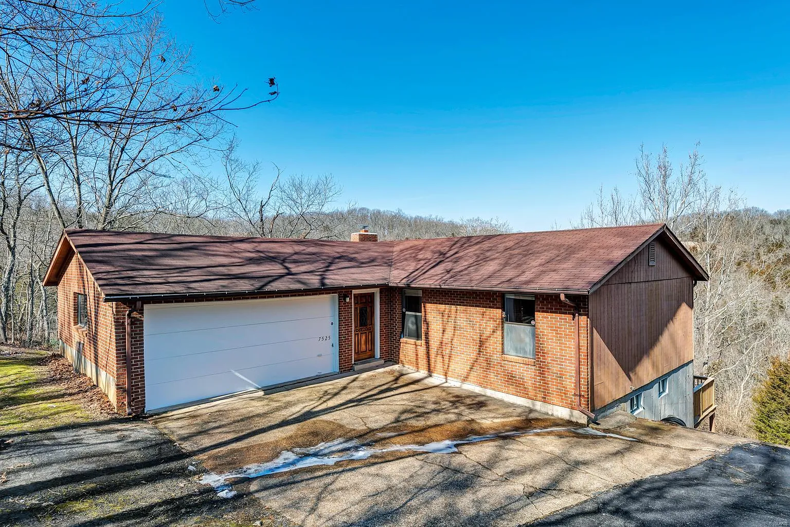 7525 Vista Dr photo 1