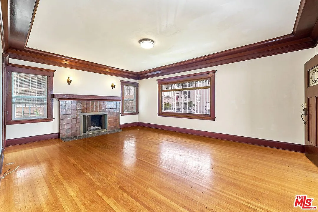 2 bed, 2.0 bath, 1487 sqft, $2,700 — Photo 3