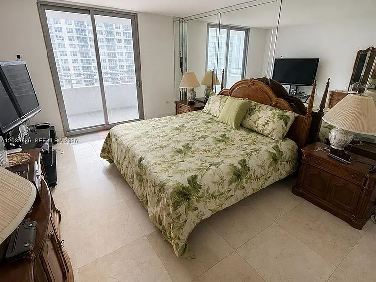 5555 Collins Ave #9V — Photo 19