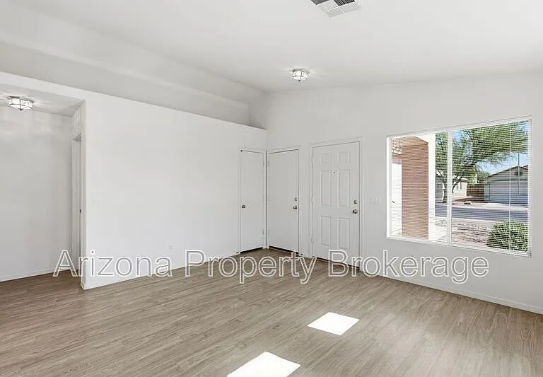 14823 W Redfield Rd — Photo 5