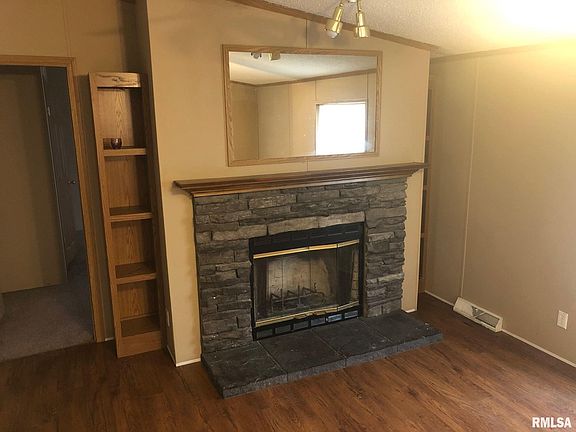4th image of 106 Woodfield Blvd