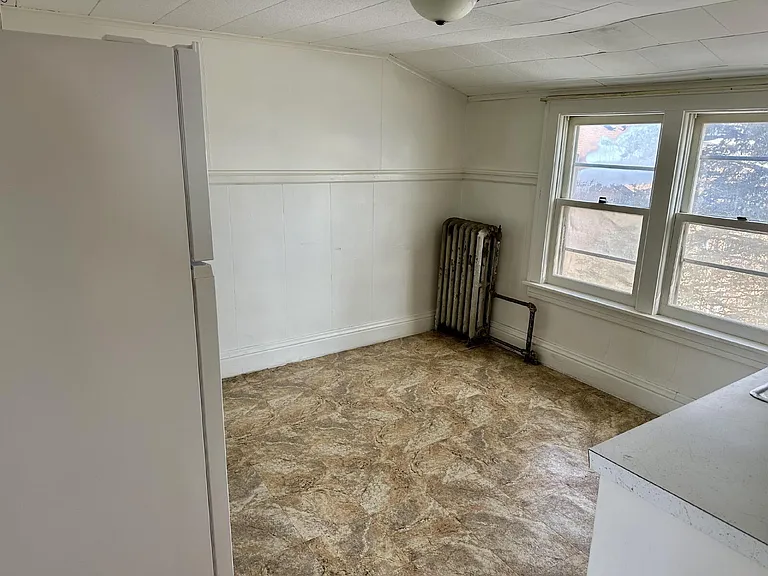 218 2nd St N #3 — Photo 5