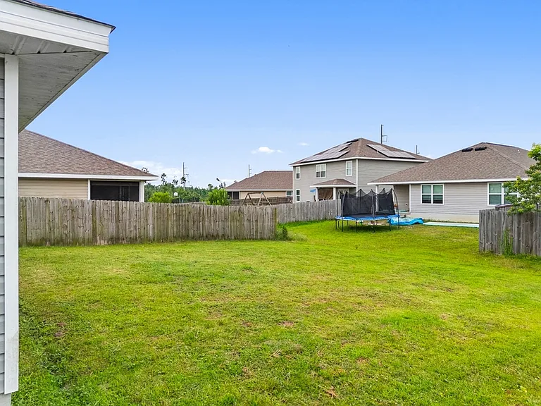 7292 Ellie B Dr — Photo 32
