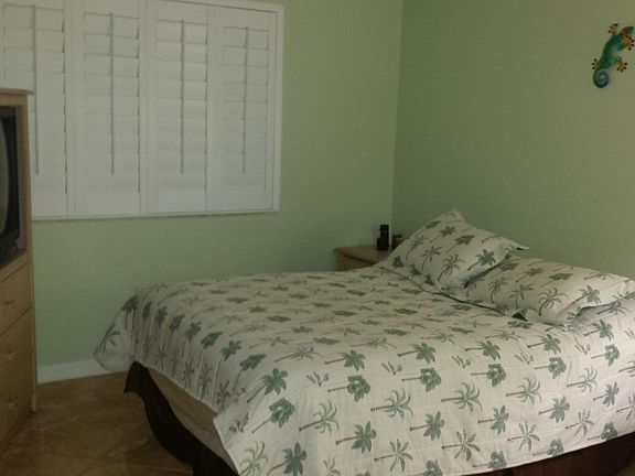 2nd image of 1901 S Roosevelt Blvd APT 208-E