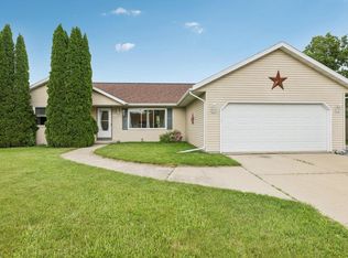 1080 Jaystone Ter, Waterloo, WI 53594
