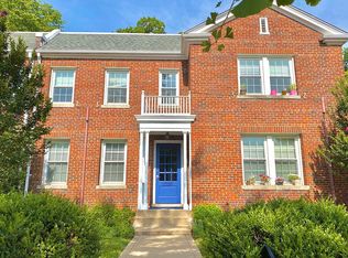 2220 40th Pl NW, Washington, DC 20007