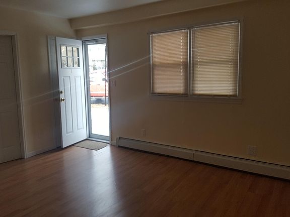 5th image of 464 Beach 125th St
