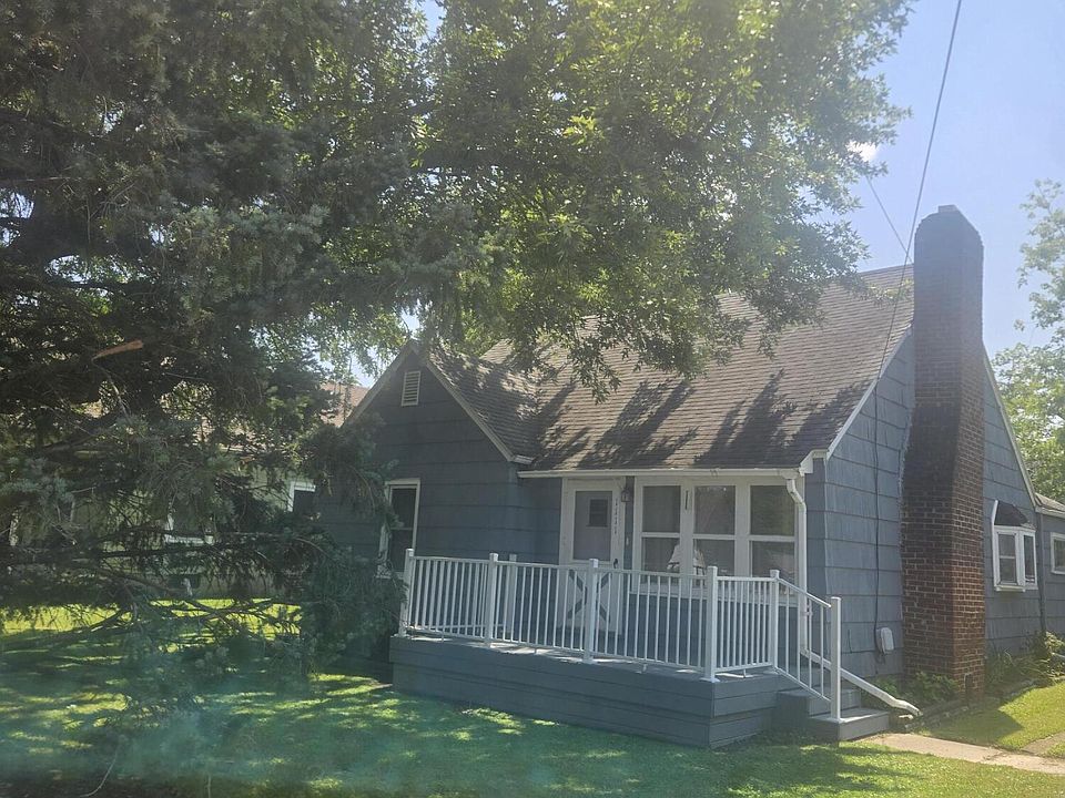 1st image of 1111 Russell Ave