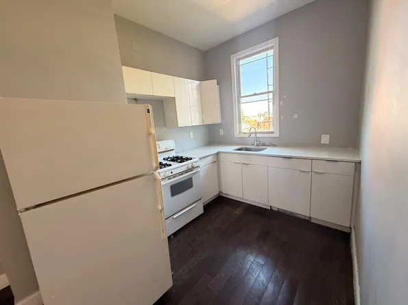 146 36th St #3E, Union City, NJ 07087