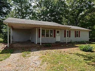 870 Garrison Rd, Reidsville, NC 27320