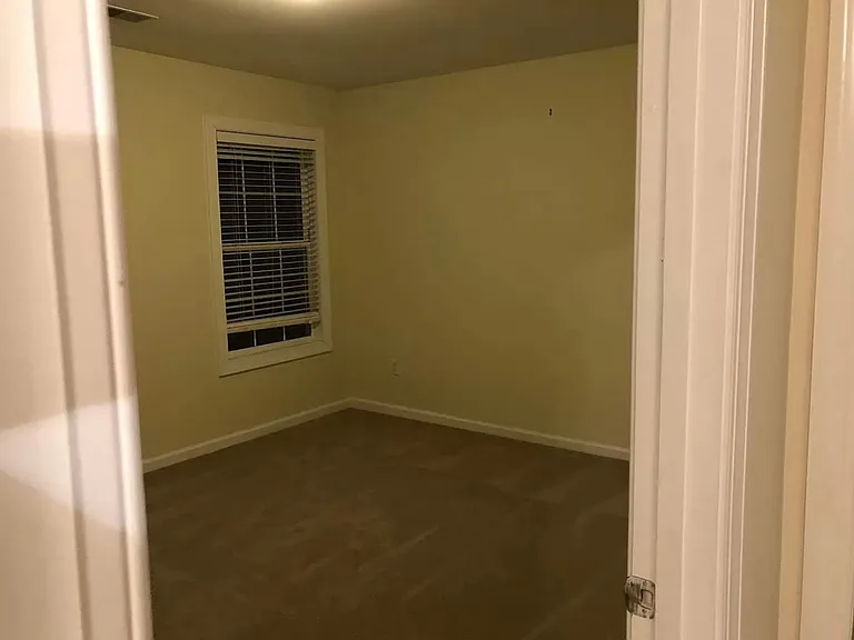 506 Eagle Pointe Dr — Photo 15