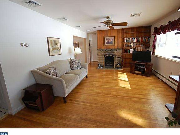 4th image of 619 Dogwood Dr