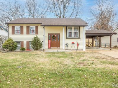 312 Dart Ln, Fenton, MO, 63026