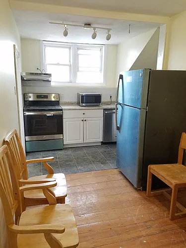 14 Hillside St #10 Photo 1