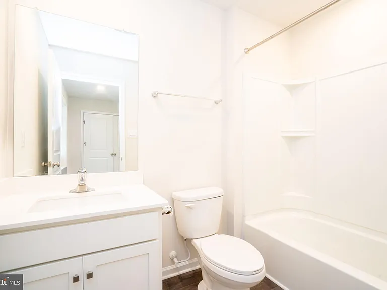 172 Mazzeo Dr — Photo 17