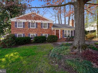 2420 Barbour Rd, Falls Church, VA 22043