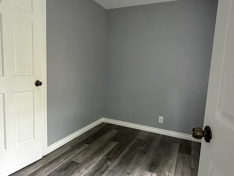 1240 S Wenonah Ave #2 — Photo 5