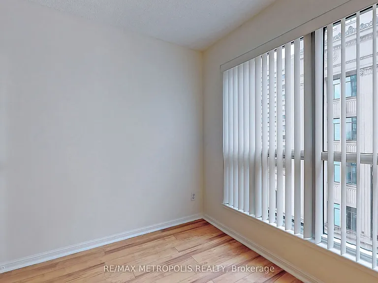 7 Carlton St #708 — Photo 16