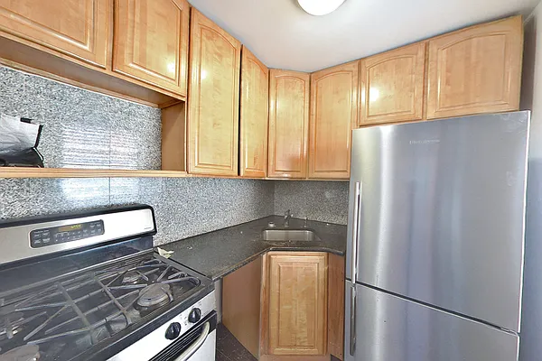 Rented by Platinum Properties | media 12