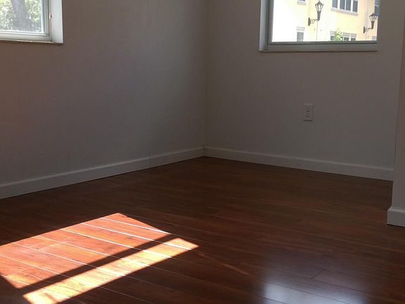 4th image of 1420 NW 3rd Ave #20