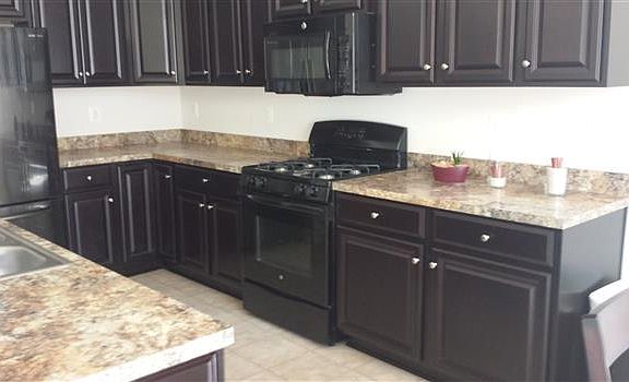 4th image of 368 Chessington Dr