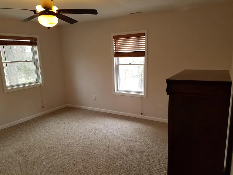 110 Sleeping Giant Dr — Photo 33
