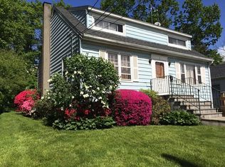 16 Revolutionary Rd, Ossining, NY 10562