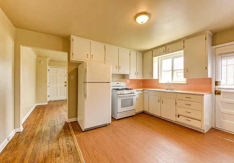3205 Glencoe St — Photo 11
