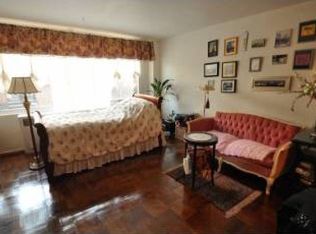 315-319 E 70th St, New York, NY 10021