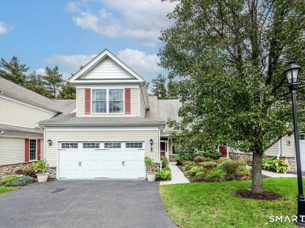 28 Watkins Drive #28, Newtown, CT 06482
