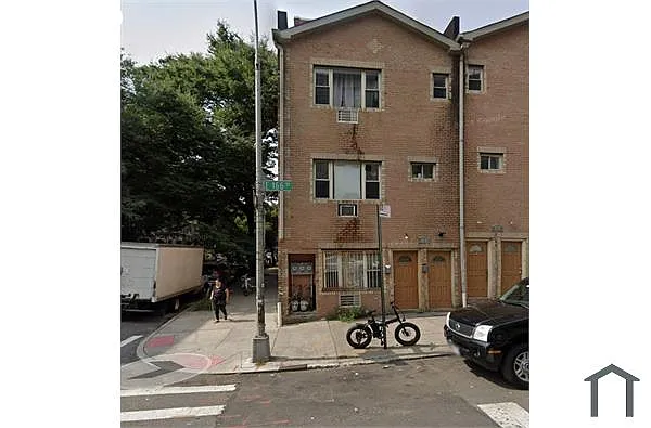 Building Photo - 318 E 166th St #1