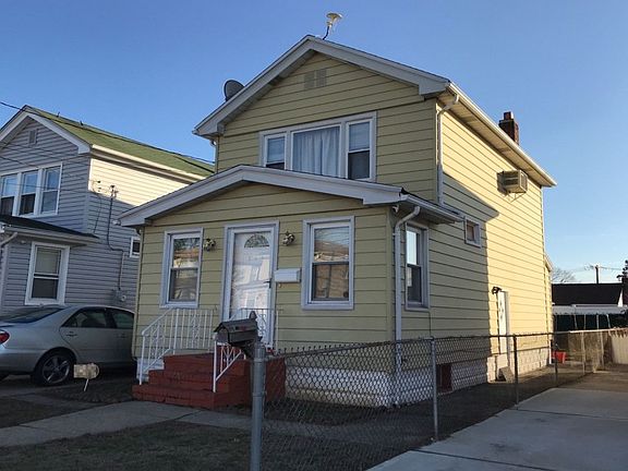 2nd image of 158 Hoffman Ave