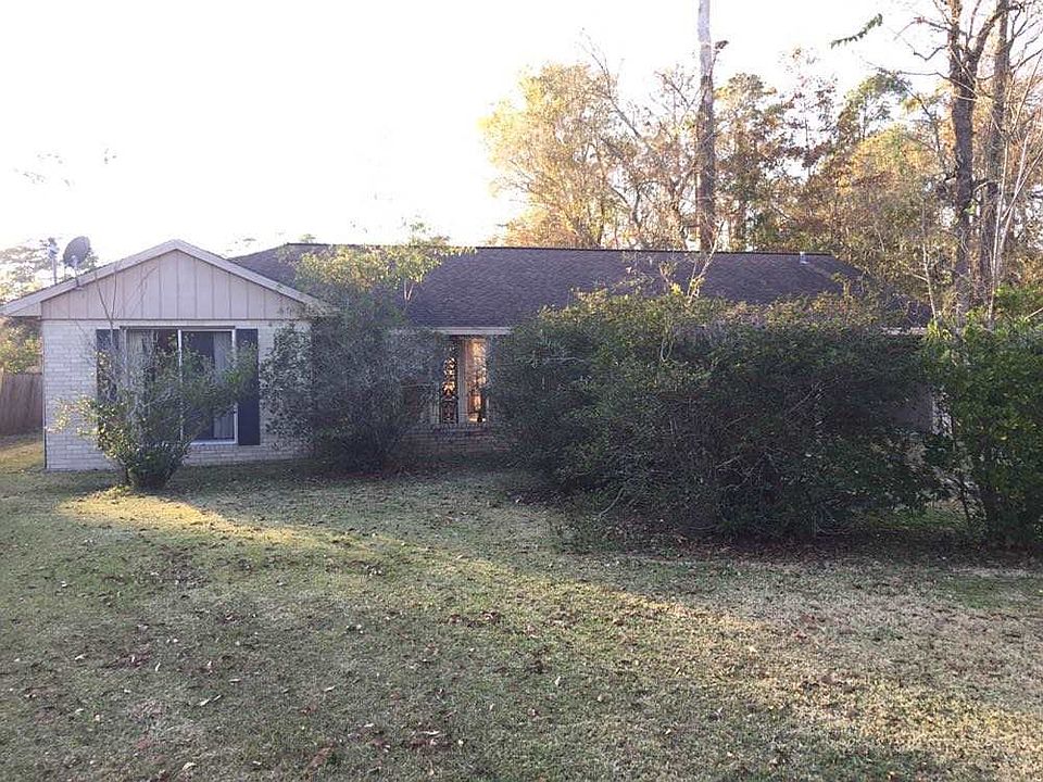 1st image of 2065 W Lucas Dr