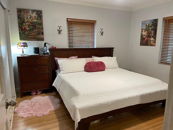 3rd image of 203 NE 86th St