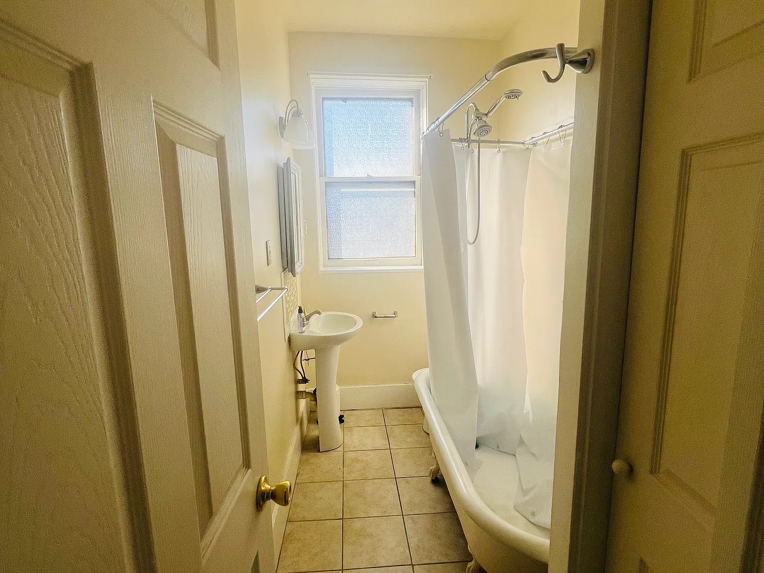 3327 Humphrey St — Photo 2