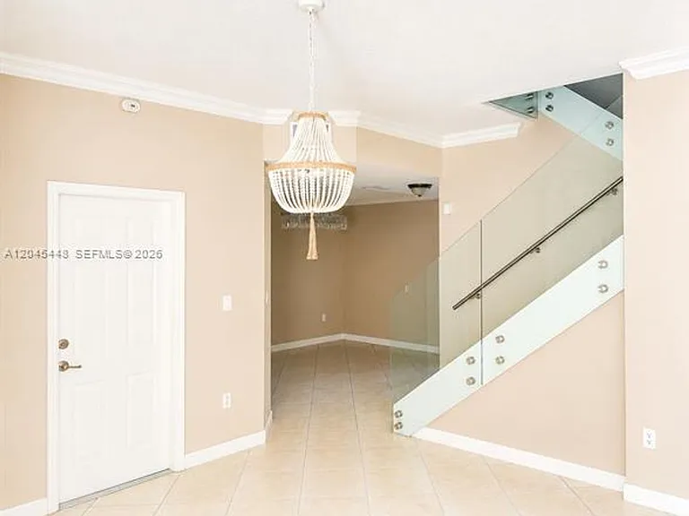 8133 SW 118th Ct #Townhouse 8133 — Photo 6