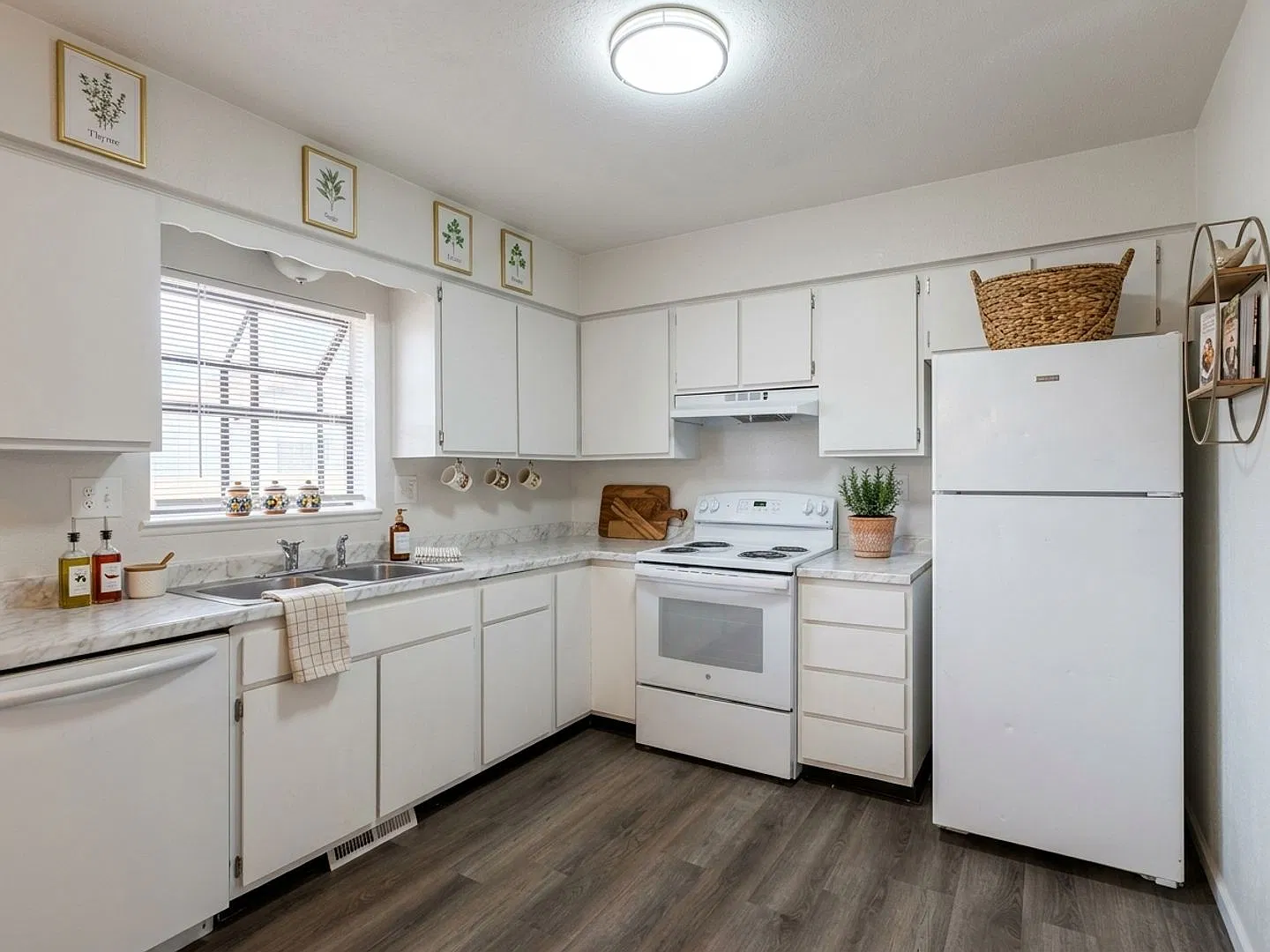 Park Townhomes — Photo 4