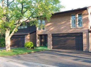 1821 Wildberry Dr UNIT D, Glenview, IL 60025