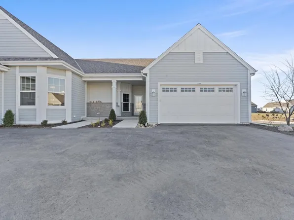 1380 Prairie Creek CIRCLE #16E, Oconomowoc, WI 53066