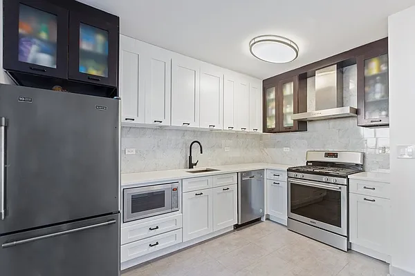 Rented by Douglas Elliman | media 1