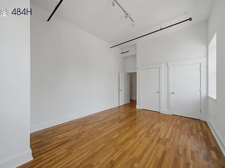 484 Humboldt St #201 — Photo 6