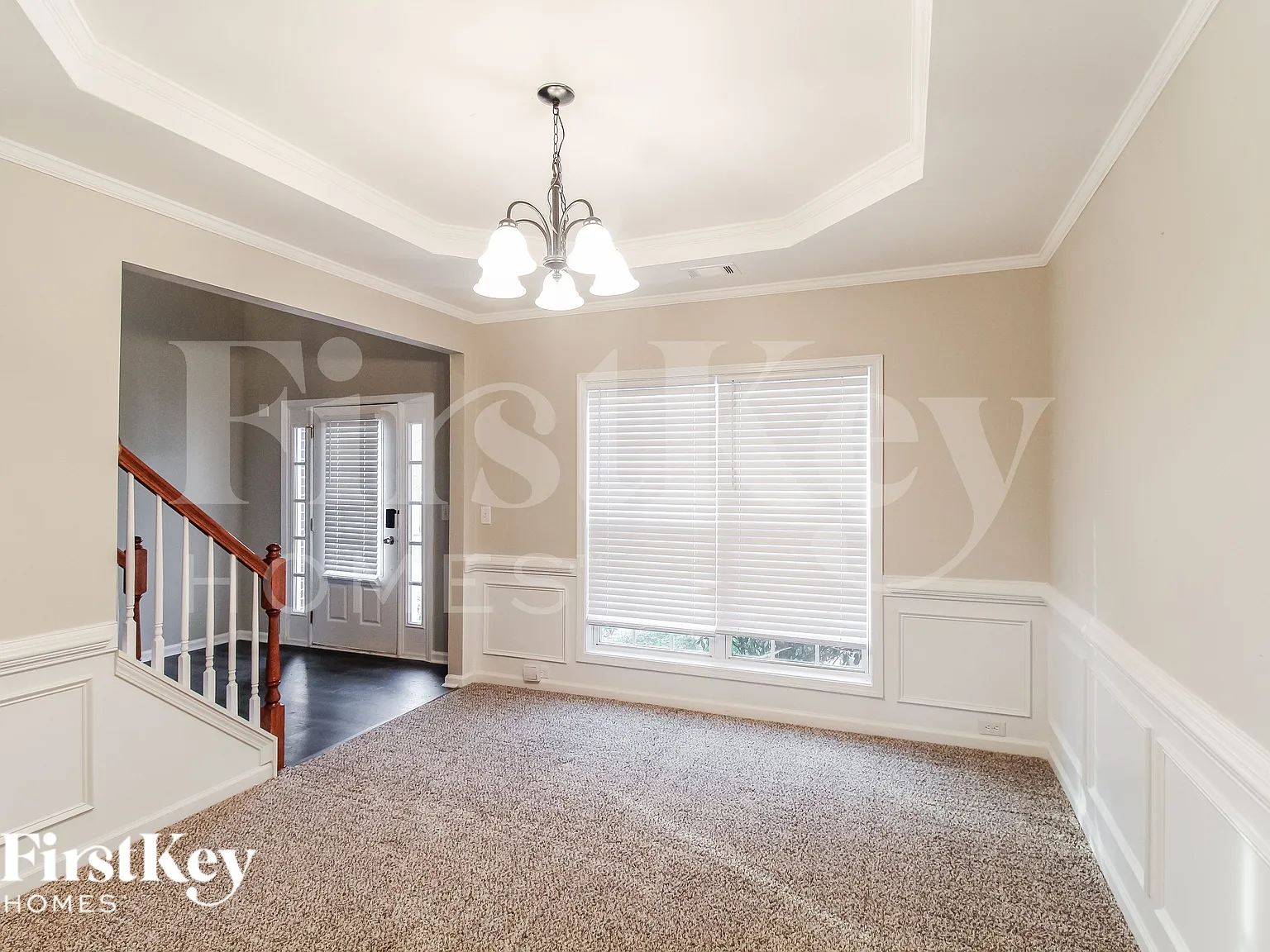 5 bed, 3.0 bath, 2944 sqft, $2,950 — Photo 3