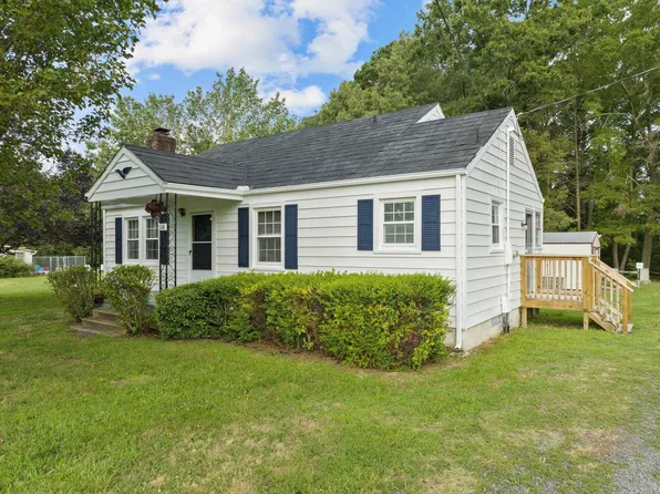 114 S Elm St, Creedmoor, NC 27522