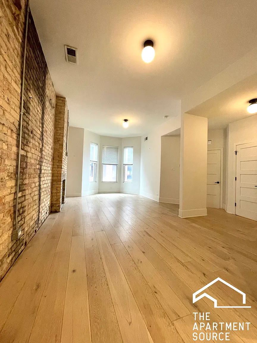 324 S Racine Ave #2NF photo 1
