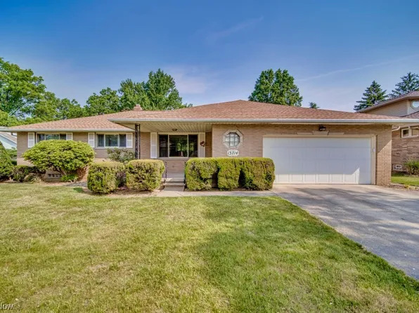 13714 Claremont Ave, Middleburg Heights, OH 44130