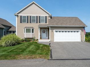 33 Jamesway Dr, Litchfield, NH 03052