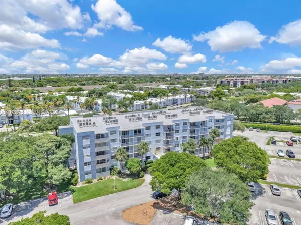 500 Executive Center Dr APT 3I, West Palm Beach, FL 33401