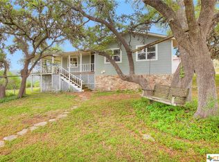 1285 Island View Dr, Canyon Lake, TX 78133