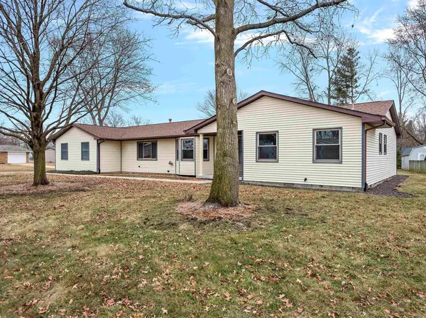 58 Ramblewood Dr, Chatham, IL 62629