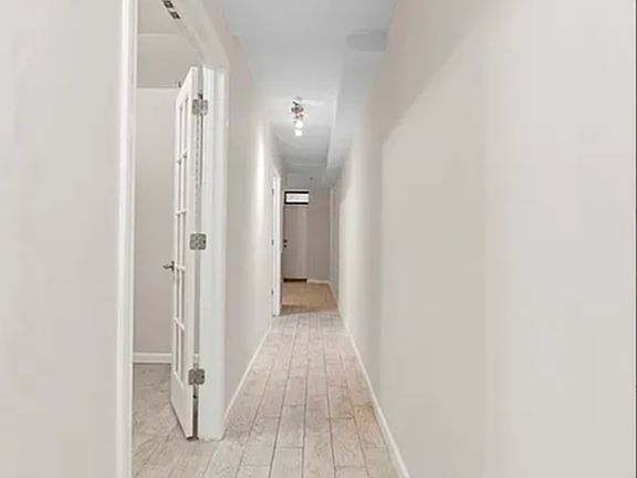 5th image of 6 St Nicholas Ter APT B1